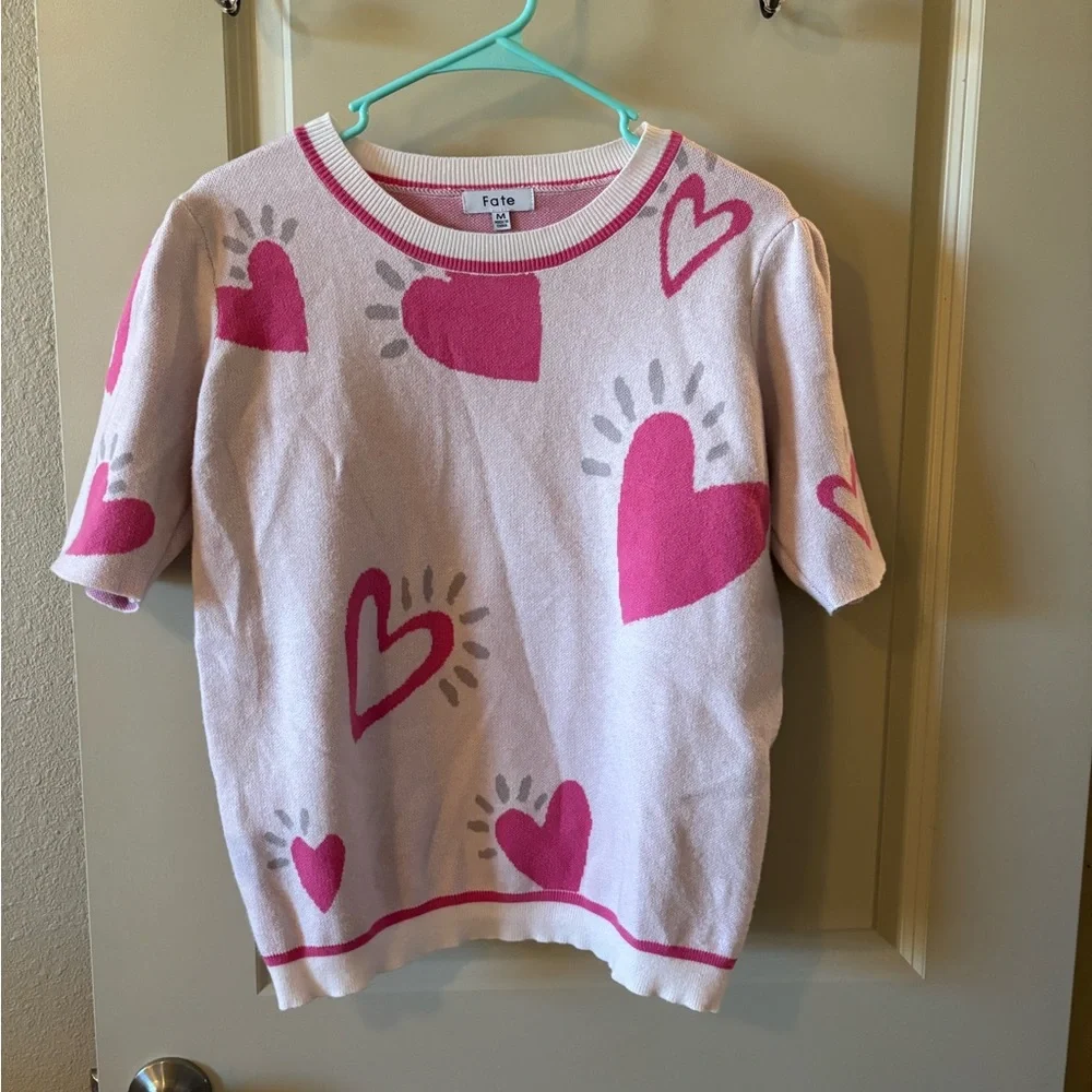 Fate boutique Pink Heart Women’s Sweater - RARE - Valentine’s Day, winter, date - Picture 2 of 4